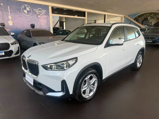 BMW X1 2.0 16V TURBO GASOLINA SDRIVE20I GP STEPTRONIC BMW X1 2.0 16V TURBO GASOLINA SDRIVE20I GP STEPTRONIC