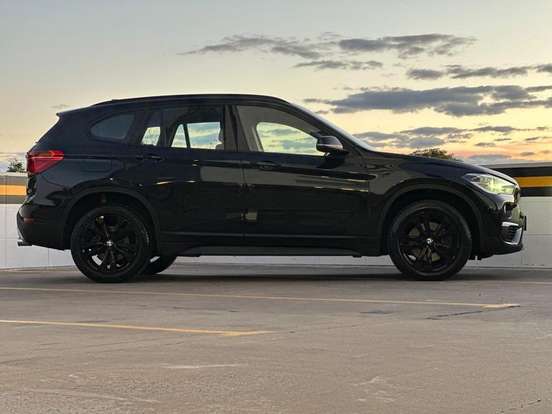 BMW-X1-2016