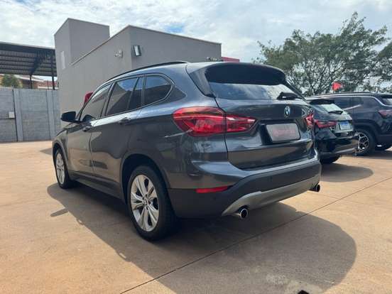 BMW-X1-2.0 16V TURBO ACTIVEFLEX SDRIVE20I 4P AUTOMÁTICO BMW-X1-2017