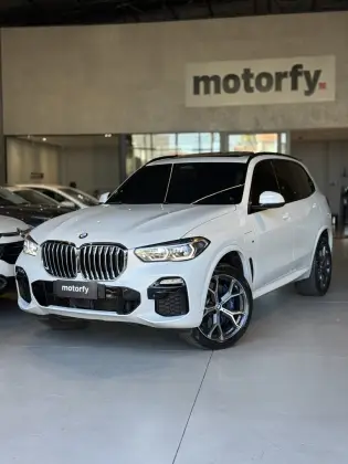 BMW X5 3.0 I6 TURBO HÍBRIDO XDRIVE45E M SPORT AUTOMÁTICO BMW X5 3.0 I6 TURBO HÍBRIDO XDRIVE45E M SPORT AUTOMÁTICO