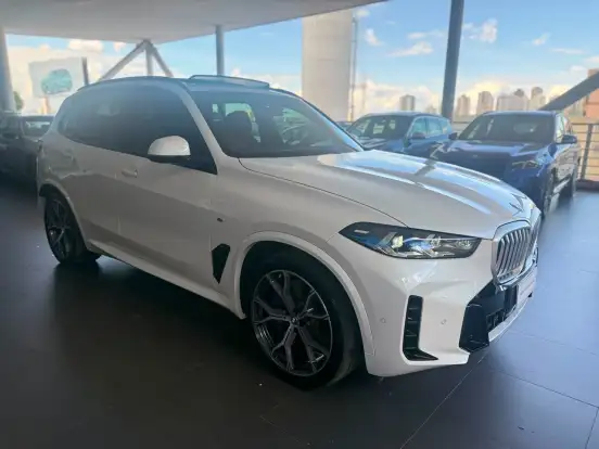 BMW-X5-2023