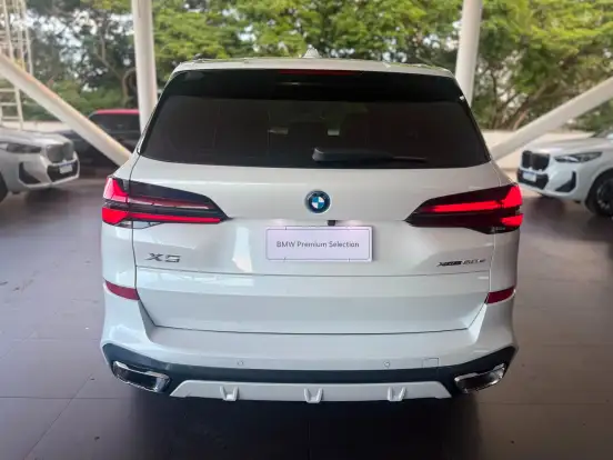 BMW-X5-3.0 I6 TURBO HÍBRIDO XDRIVE50E M SPORT AUTOMÁTICO BMW-X5-2023