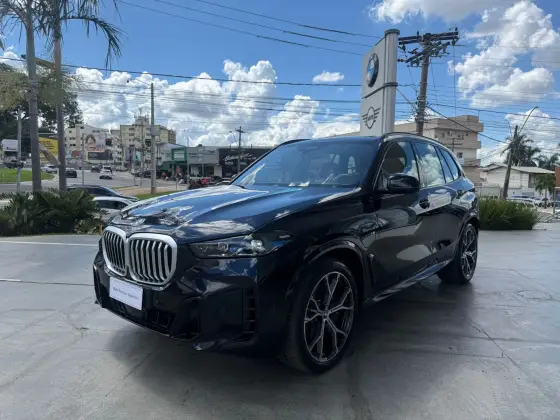 BMW X5 3.0 I6 TURBO HÍBRIDO XDRIVE50E M SPORT AUTOMÁTICO BMW X5 3.0 I6 TURBO HÍBRIDO XDRIVE50E M SPORT AUTOMÁTICO