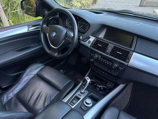 BMW-X5-4.8 I ENDURANCE 4X4 V8 32V GASOLINA 4P AUTOMÁTICO BMW-X5-2008