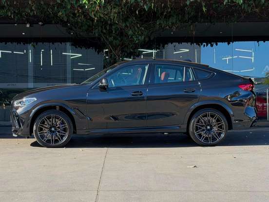 BMW-X6-2023