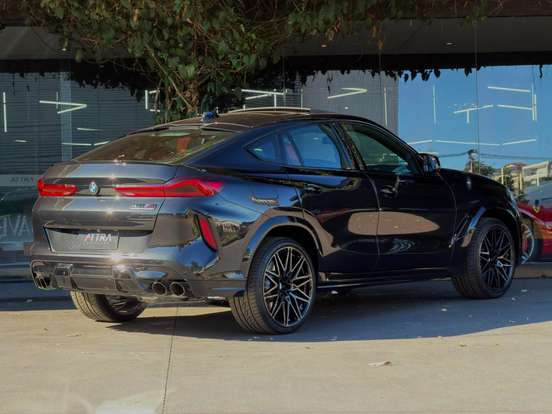 BMW-X6-2023