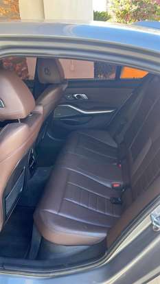 BMW-320i-2022
