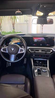 BMW-320i-2022