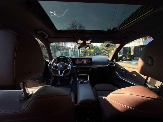 BMW-320i-2024
