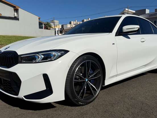 BMW-320i-2.0 16V TURBO FLEX M SPORT AUTOMÁTICO BMW-320i-2024