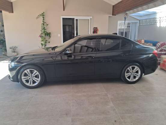BMW-320i-2.0 SPORT 16V TURBO ACTIVE FLEX 4P AUTOMÁTICO BMW-320i-2017