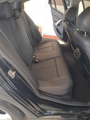 BMW-320i-2017