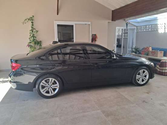 BMW-320i-2.0 SPORT 16V TURBO ACTIVE FLEX 4P AUTOMÁTICO BMW-320i-2017