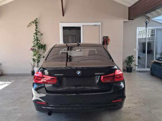 BMW-320i-2.0 SPORT 16V TURBO ACTIVE FLEX 4P AUTOMÁTICO BMW-320i-2017