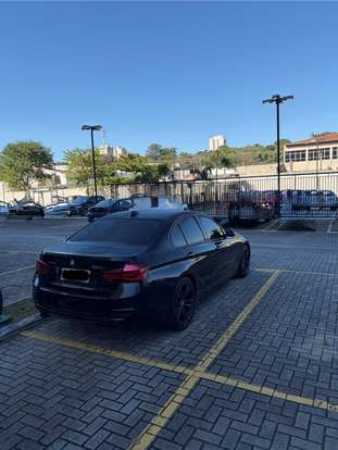 BMW-320i-2018
