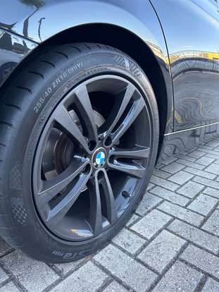 BMW-320i-2018