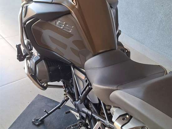BMW-R 1250 GS ADVENTURE PREMIUM + EXCLUSIVE BMW-R 1250 GS ADVENTURE PREMIUM + EXCLUSIVE-2019