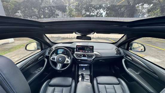 BMW-X4-2022