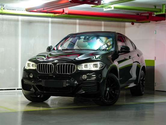 BMW-X6-4.4 50I 4X4 COUPÉ 8 CILINDROS 32V BI-TURBO GASOLINA 4P AUTOMÁTICO BMW-X6-2015