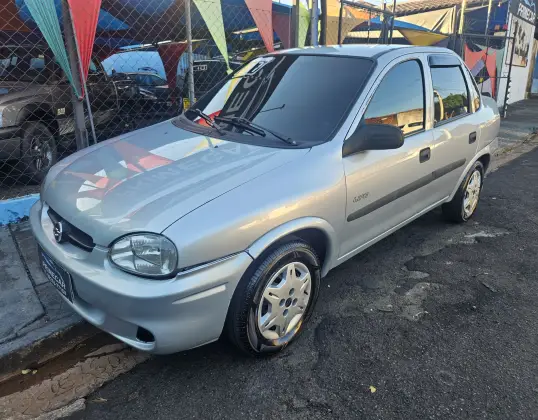 CHEVROLET CLASSIC 1.0 MPFI LIFE 8V FLEX 4P MANUAL CHEVROLET CLASSIC 1.0 MPFI LIFE 8V FLEX 4P MANUAL