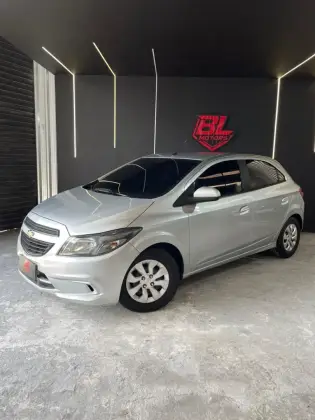 CHEVROLET ONIX 1.0 MPFI JOY 8V FLEX 4P MANUAL CHEVROLET ONIX 1.0 MPFI JOY 8V FLEX 4P MANUAL