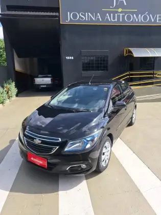 CHEVROLET ONIX 1.4 MPFI LT 8V FLEX 4P MANUAL CHEVROLET ONIX 1.4 MPFI LT 8V FLEX 4P MANUAL
