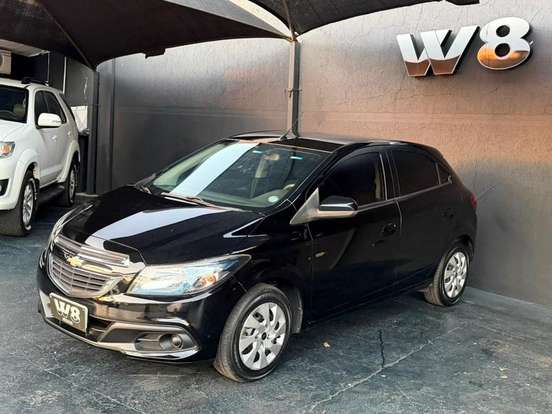 CHEVROLET-ONIX-2014