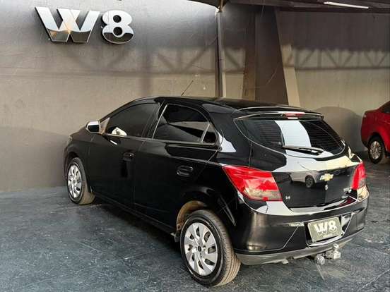 CHEVROLET-ONIX-1.4 MPFI LT 8V FLEX 4P MANUAL CHEVROLET-ONIX-2014