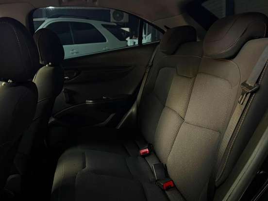 CHEVROLET-ONIX-2014
