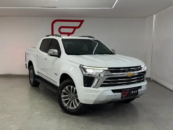 CHEVROLET S10 2.8 16V TURBO DIESEL HIGH COUNTRY CD 4X4 AUTOMÁTICO CHEVROLET S10 2.8 16V TURBO DIESEL HIGH COUNTRY CD 4X4 AUTOMÁTICO