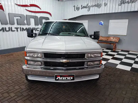 CHEVROLET-SILVERADO-2001