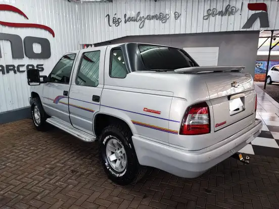 CHEVROLET-SILVERADO-2001