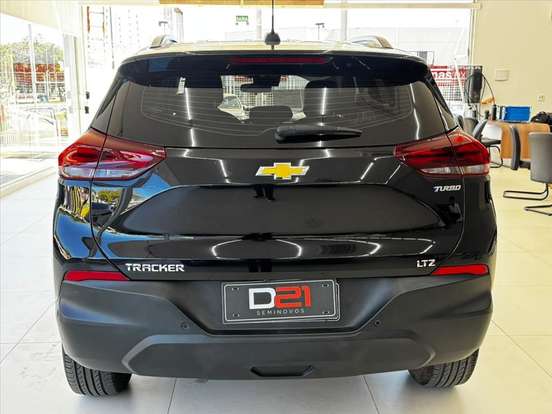 CHEVROLET-TRACKER-2024