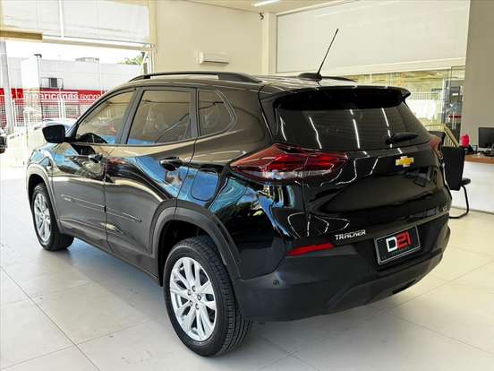 CHEVROLET-TRACKER-2024