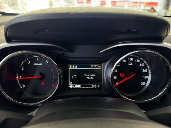 CHEVROLET-TRACKER-2024