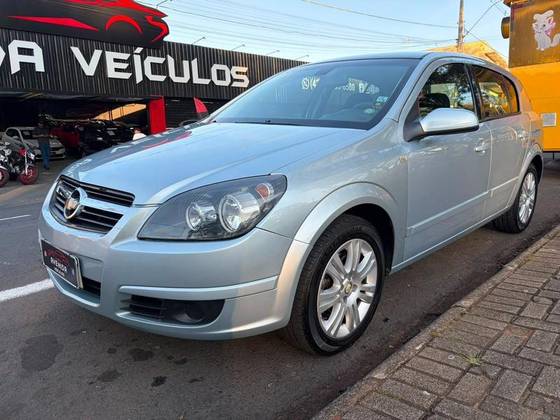 CHEVROLET VECTRA 2.0 MPFI GT HATCH 8V FLEX 4P MANUAL