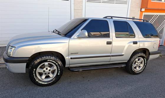 CHEVROLET BLAZER 2.4 MPFI ADVANTAGE 4X2 8V GASOLINA 4P MANUAL