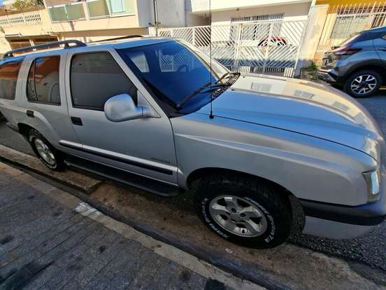 CHEVROLET-BLAZER-2.4 MPFI ADVANTAGE 4X2 8V GASOLINA 4P MANUAL CHEVROLET-BLAZER-2005