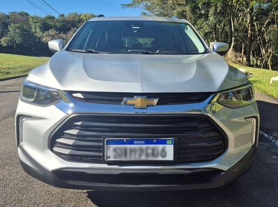 CHEVROLET-TRACKER-2023