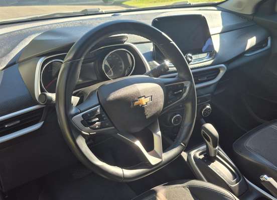 CHEVROLET-TRACKER-2023