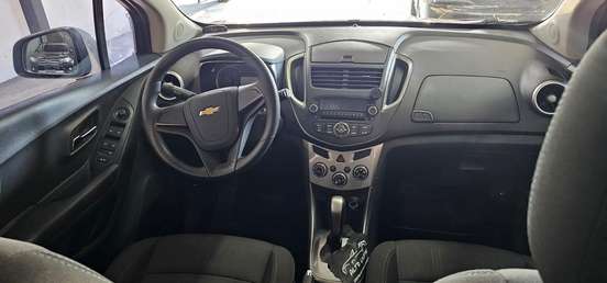 CHEVROLET-TRACKER-2016