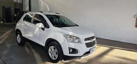 CHEVROLET-TRACKER-2016