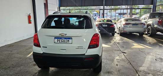 CHEVROLET-TRACKER-2016
