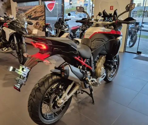 DUCATI-MULTISTRADA 1200 V4 RALLY ADVENTURE-2025