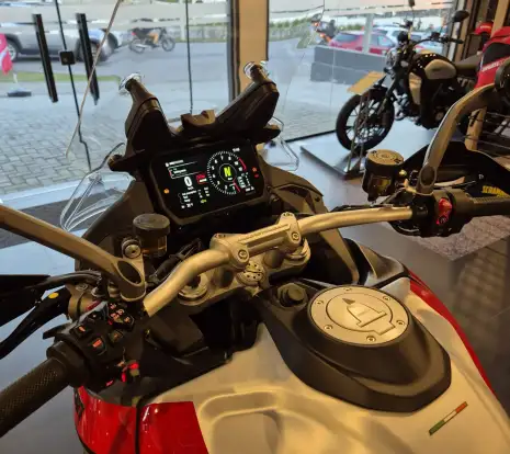 DUCATI-MULTISTRADA 1200 V4 RALLY ADVENTURE DUCATI-MULTISTRADA 1200 V4 RALLY ADVENTURE-2025