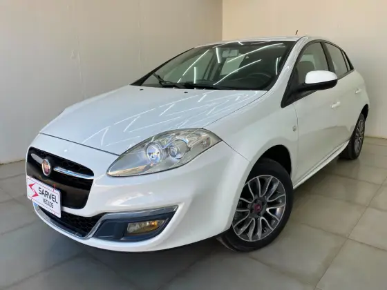 FIAT BRAVO 1.8 ESSENCE 16V FLEX 4P AUTOMATIZADO FIAT BRAVO 1.8 ESSENCE 16V FLEX 4P AUTOMATIZADO