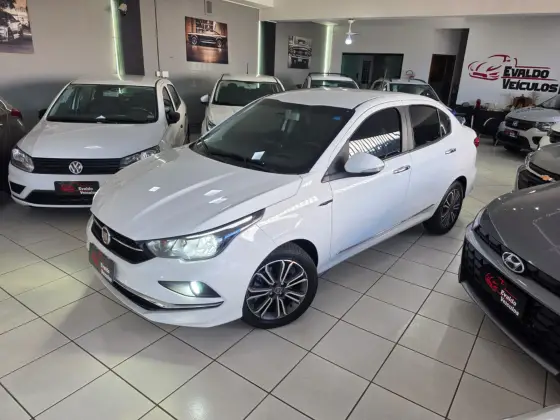 FIAT CRONOS 1.8 E.TORQ FLEX PRECISION AT6 FIAT CRONOS 1.8 E.TORQ FLEX PRECISION AT6