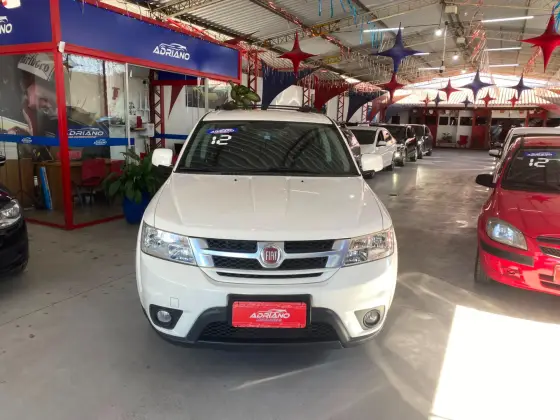FIAT FREEMONT 2.4 PRECISION 16V GASOLINA 4P AUTOMÁTICO FIAT FREEMONT 2.4 PRECISION 16V GASOLINA 4P AUTOMÁTICO