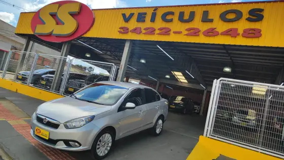 FIAT GRAND SIENA 1.6 MPI ESSENCE 16V FLEX 4P MANUAL