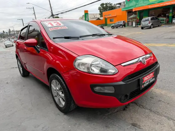 FIAT PUNTO 1.4 ATTRACTIVE 8V FLEX 4P MANUAL FIAT PUNTO 1.4 ATTRACTIVE 8V FLEX 4P MANUAL